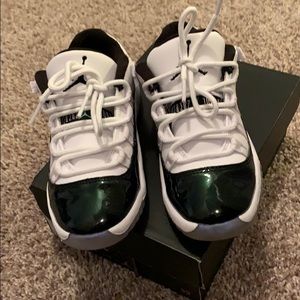 Low top Jordan 11s